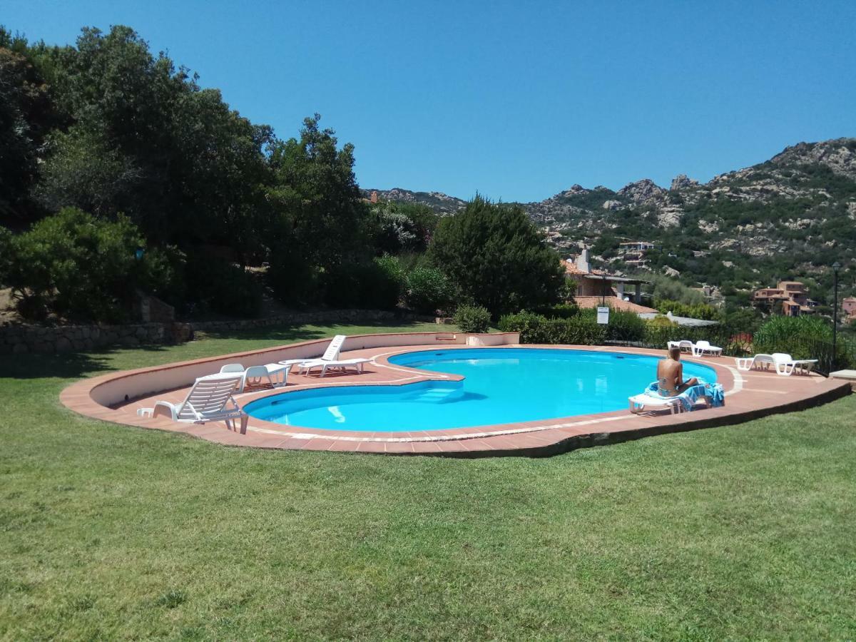 Con Piscina - Appartamentiflarida *